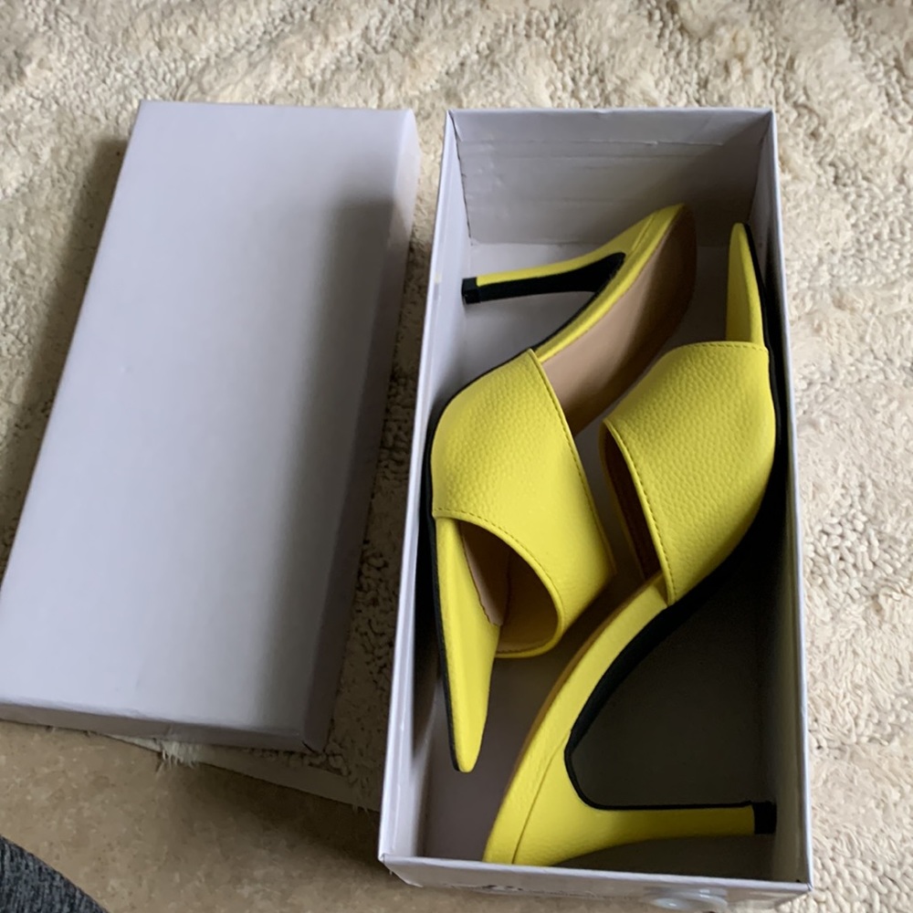 Beautiful sandals - Picture 6 of 7